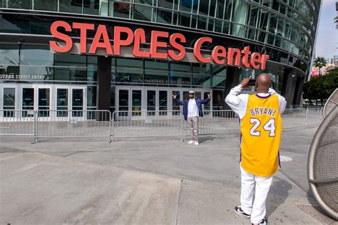 lakers shop staples center